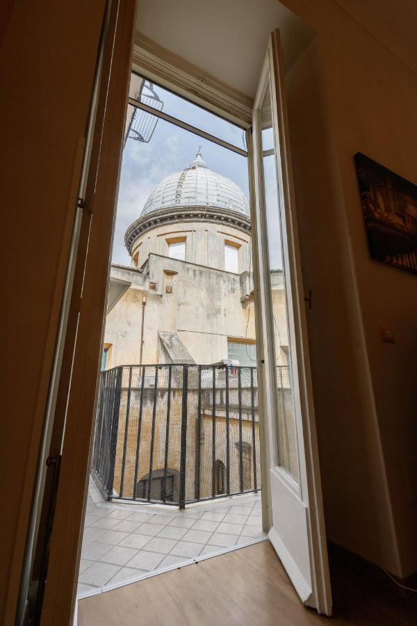 Duomo 77 - In The Heart Of The Historical Center By Elite Villas Napoli Eksteriør bilde